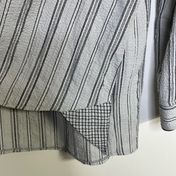 Habitat White Black Textured Striped Buttoned Blouse Size Small - Picture 4 of 8